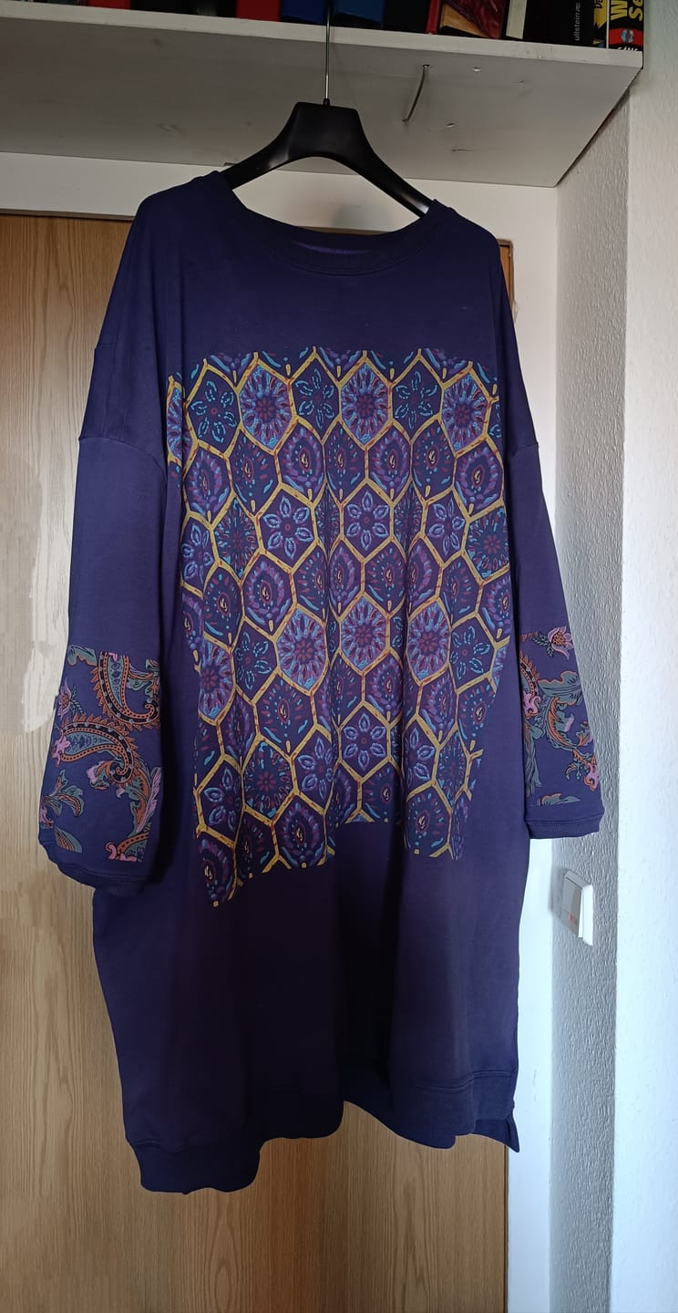 Customer photo review of Plus Size Women Casual Autumn Worn Flower O-Neck Cotton Dress