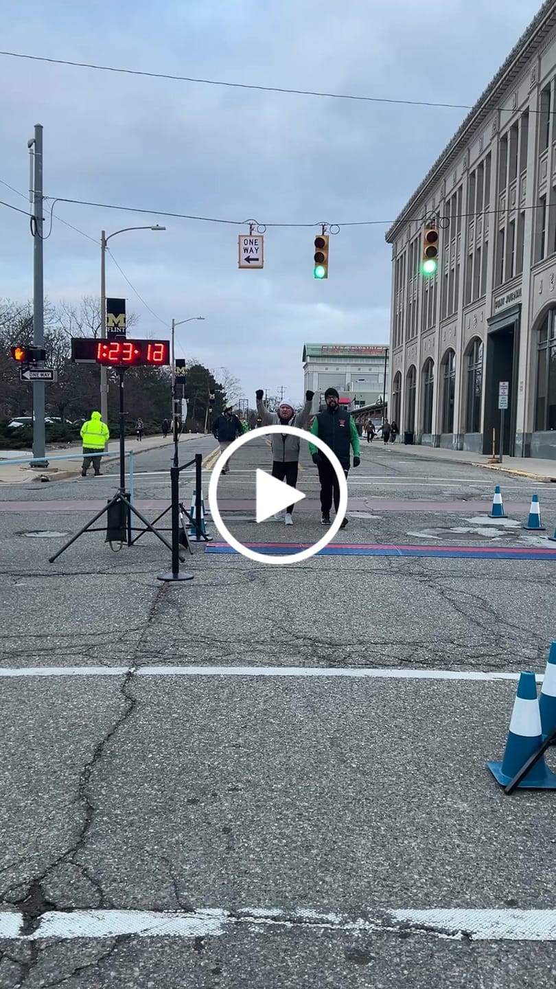 Customer video review of RUNNR AeroShield™ — Lightweight Hooded Running Jacket