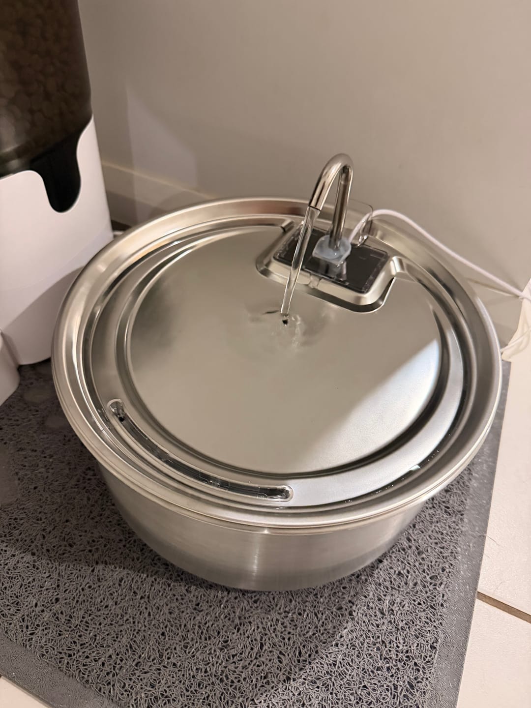 Customer photo review of 7L Stainless Steel Automatic Pet Water Fountain