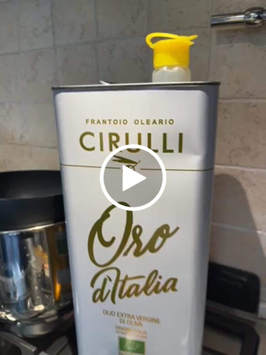 Customer video review of 1 lattina di olio extravergine Biologico • 5 Litri