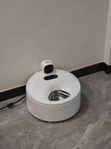 Customer photo review of Furdear Europa E1 Refrigerated Wet Food Feeder