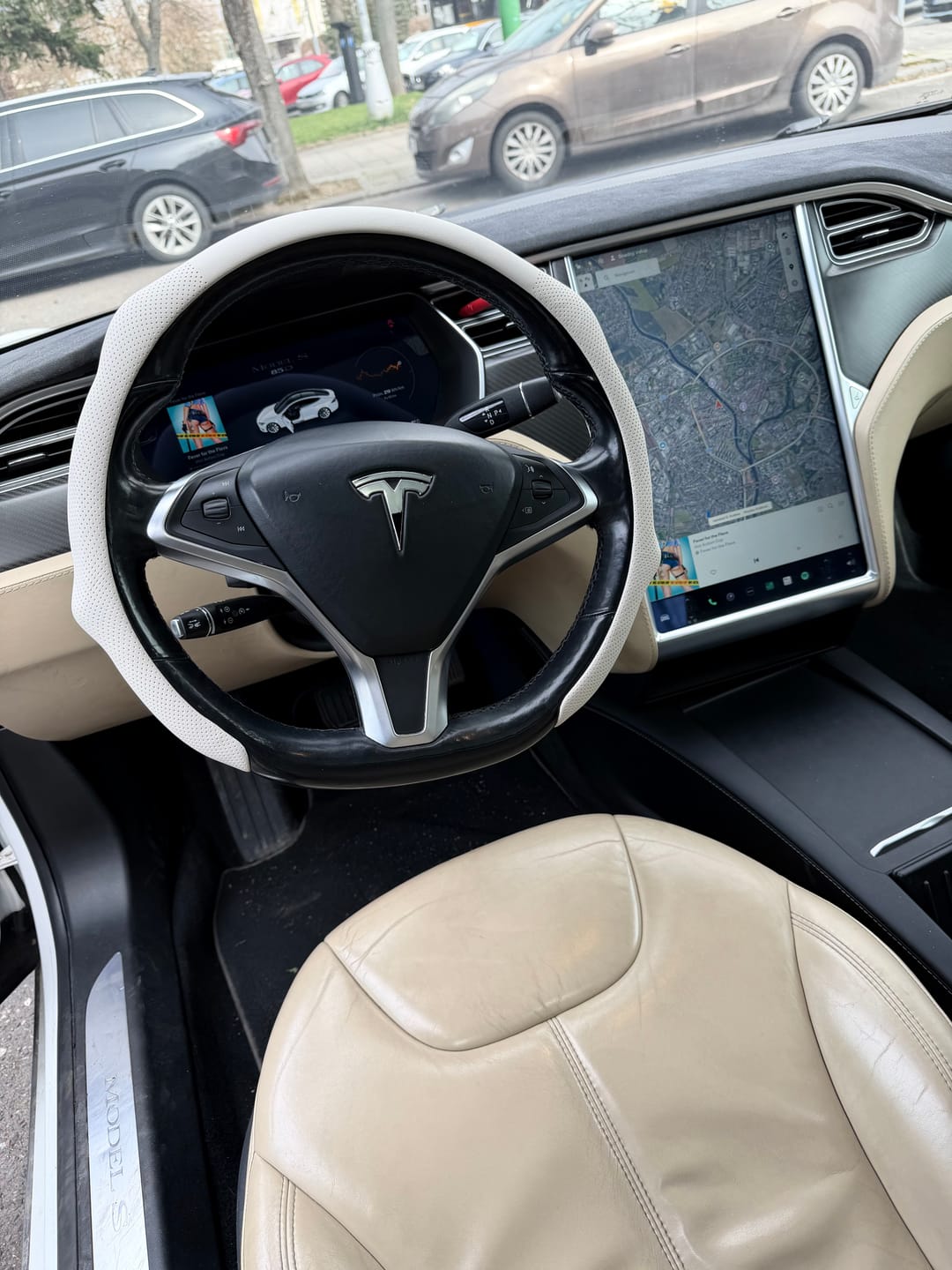 Customer photo review of EVAAM® Leather Steering Wheel Cover for Tesla  Model 3/S/X/Y (2012-2023)