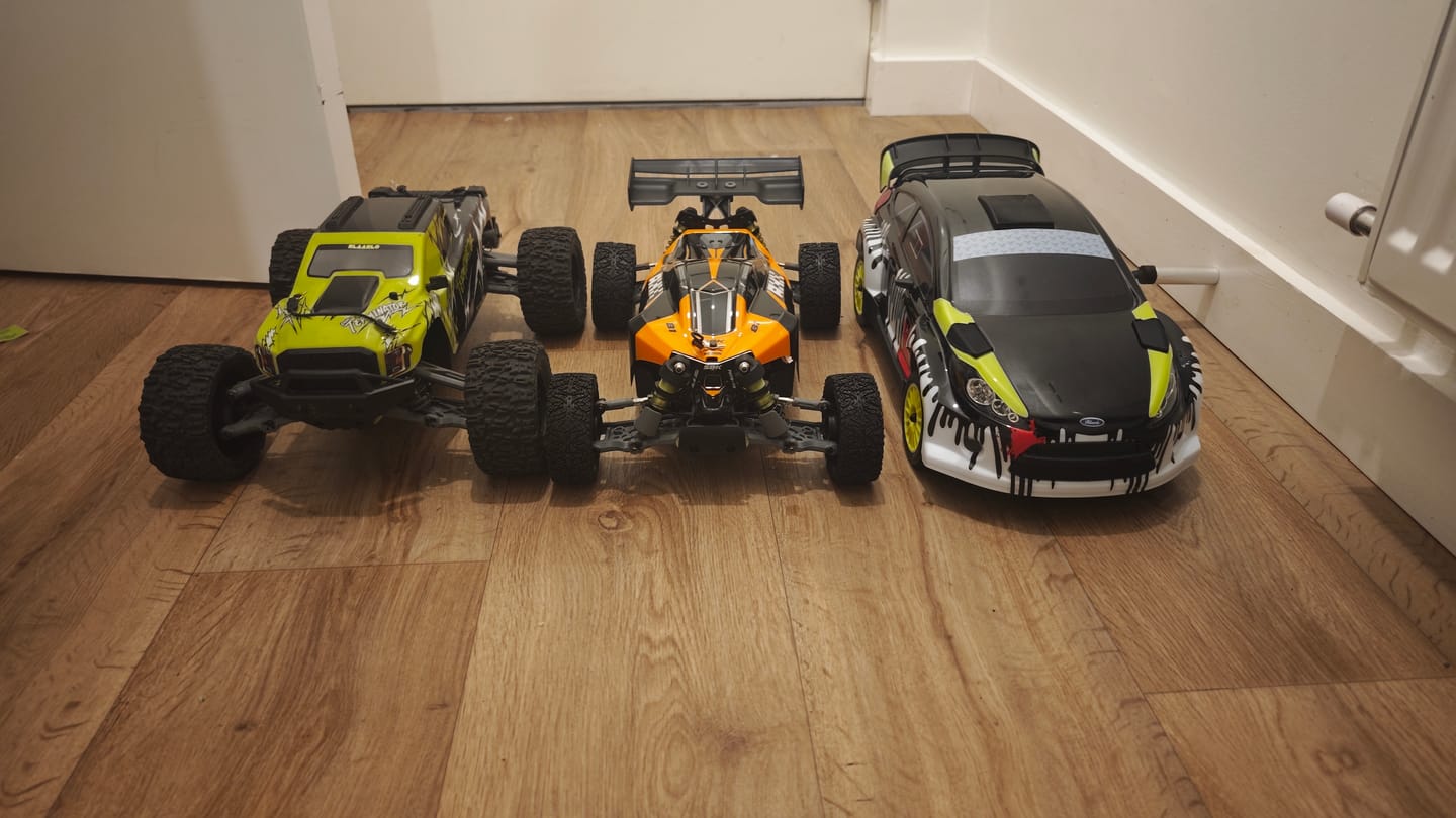 Customer photo review of Rlaarlo Storm Breaker 1/10 Metal Brushless RTR 4WD Buggy | SBK10