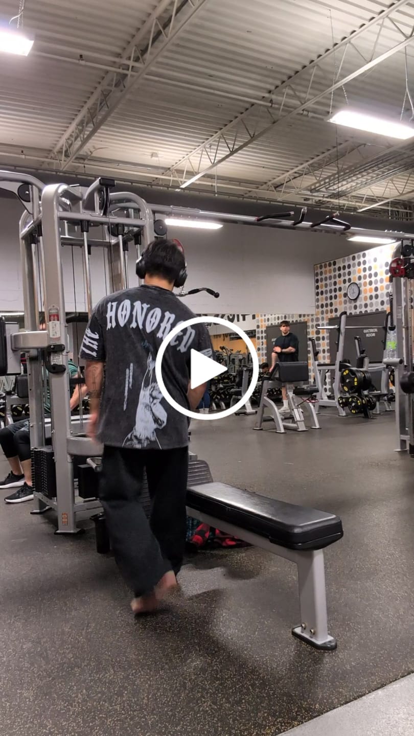 Customer video review of LIMITLESS OVERSIZE VINTAGE TEE
