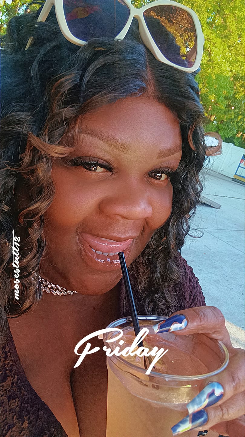 Customer photo review of Sensationnel Butta Lace 90's Bangs Glueless HD Lace Front Wig - 90'S BANGS UNIT 916