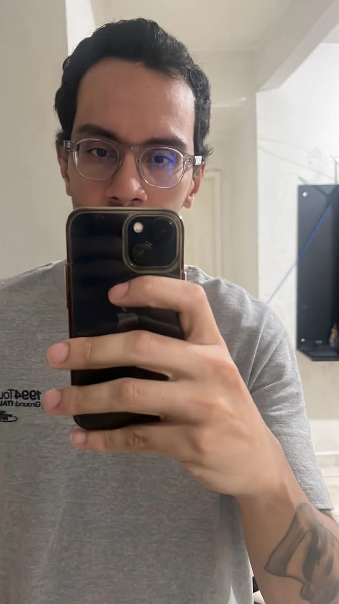 Customer photo review of Óculos de Grau Udine