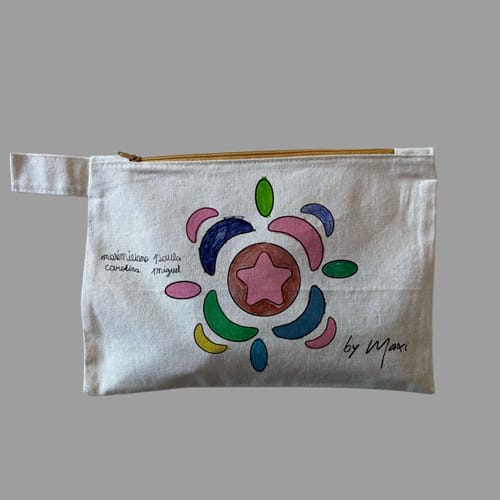 Customer photo review of Estuche Personalizado Dibujo