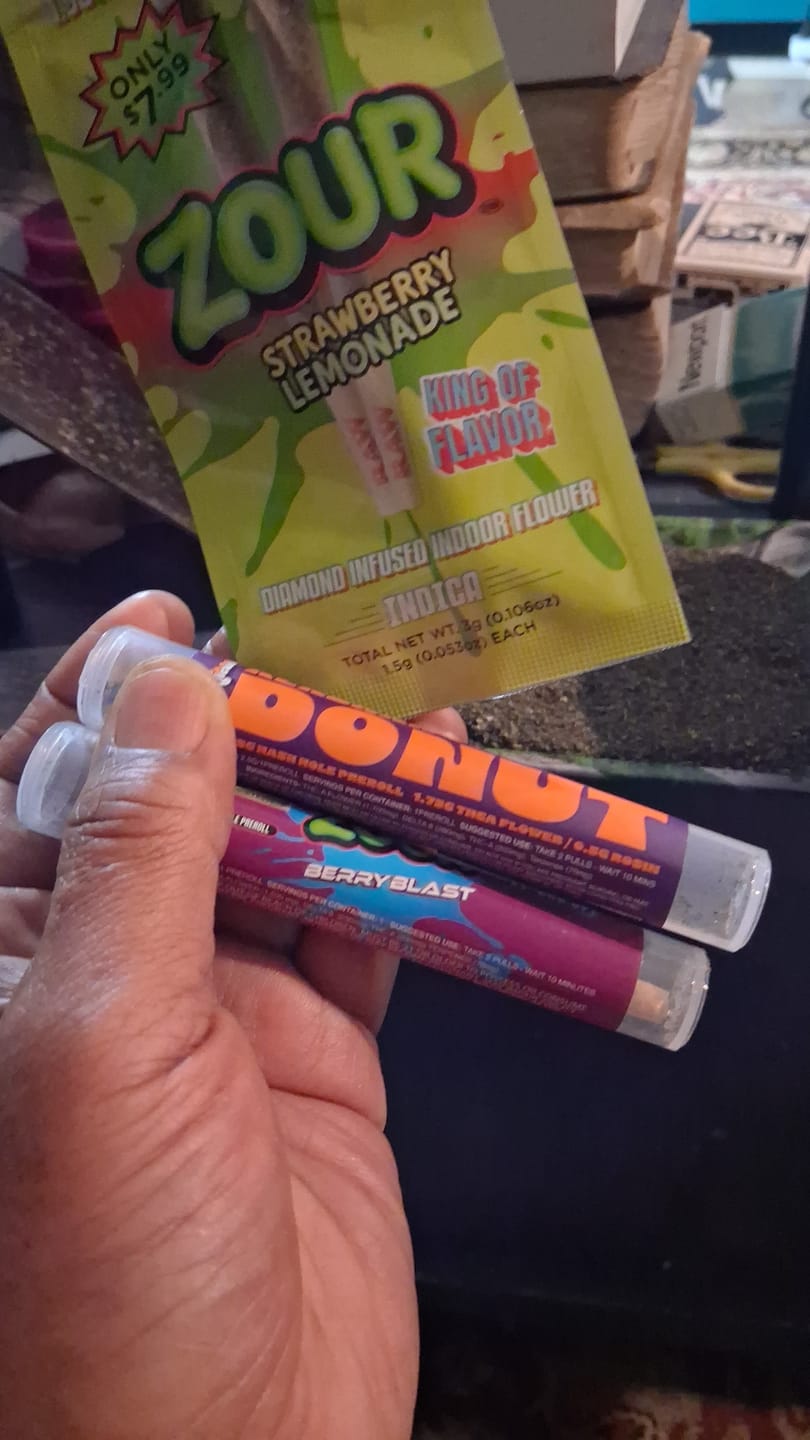Customer photo review of ALASKAN THNDRFVK DONUTS