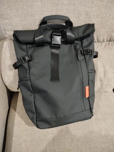 Customer photo review of Mochila Roll-Top Impermeável