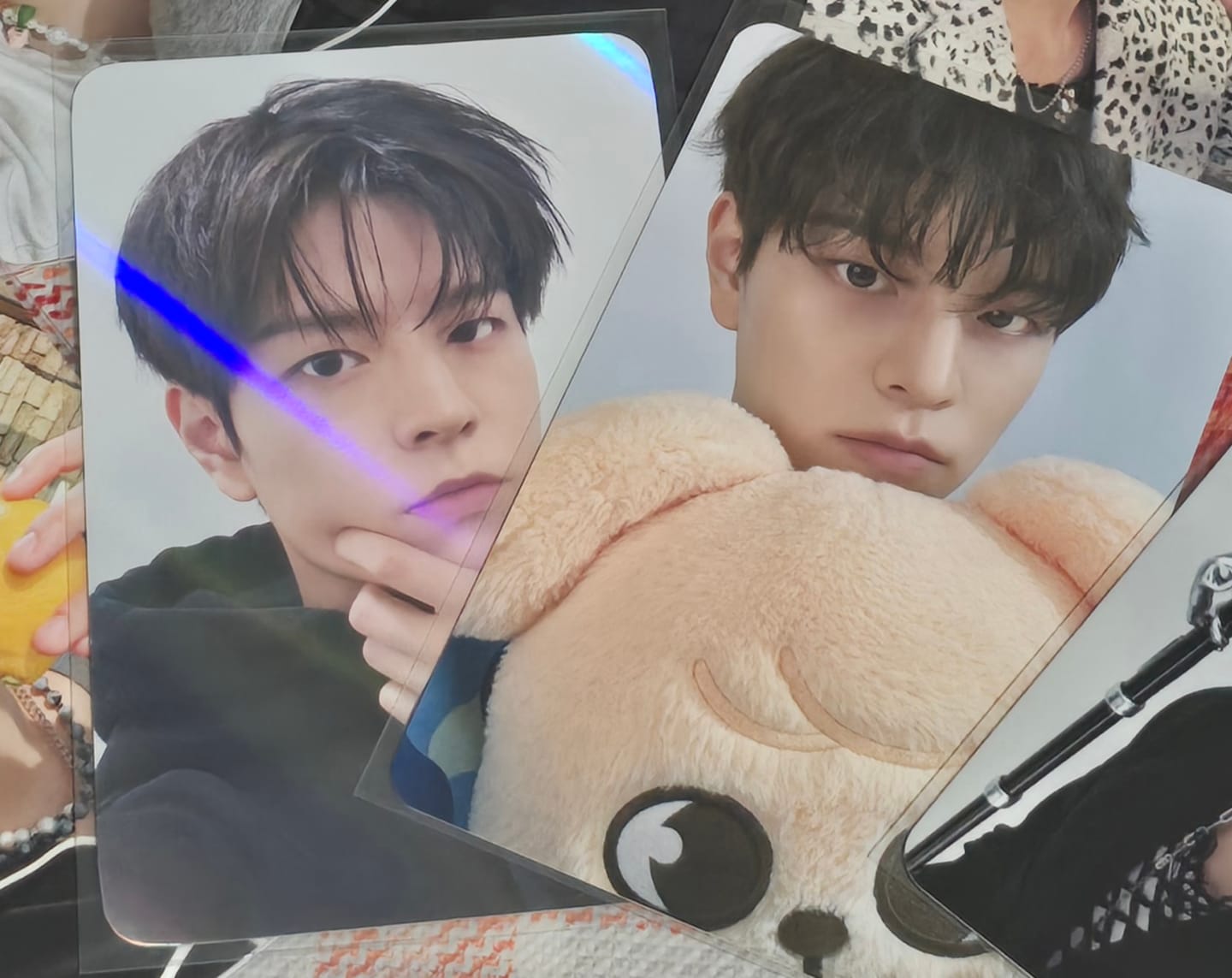 Customer photo review of PREMIUM PHOTOCARD SLEEVES - PURPLE VERSION (57x88MM)