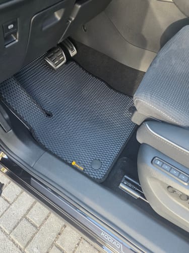 Customer photo review of Auto Fußmatten nach Maß - Komplettset
