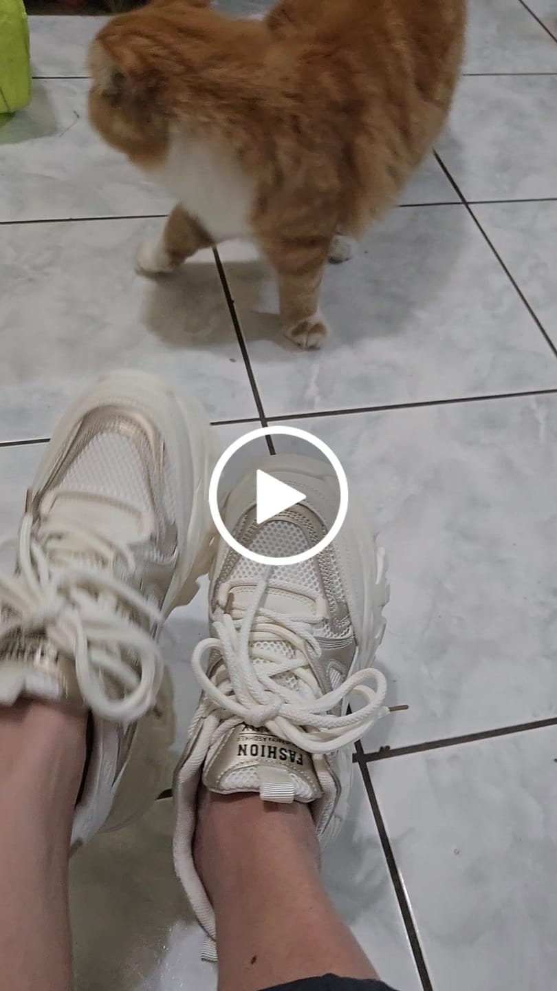 Customer video review of CONCERT VIEW BOOST SNEAKERS - 3.5" (9CM) HEIGHT INCREASING PLATFORM SHOES