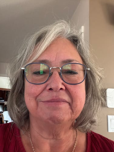 Guylaine B.