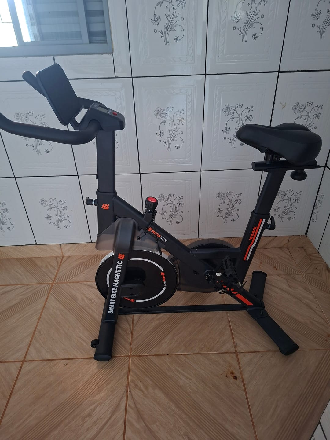Customer photo review of Bicicleta Ergométrica Smart Bike Magnetic MegaGym