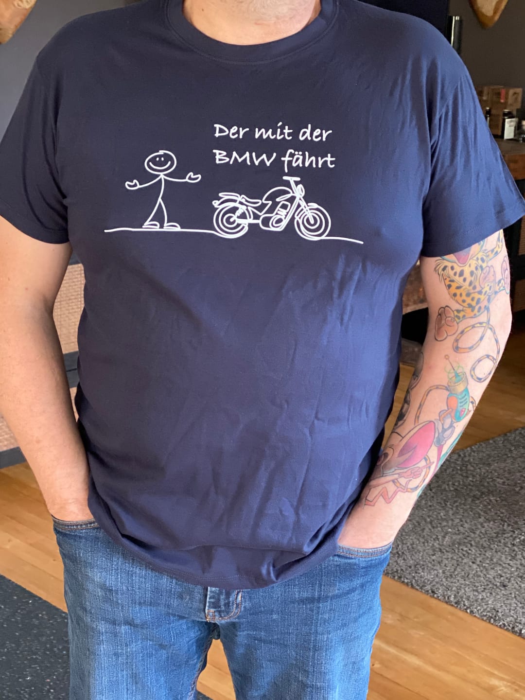 Customer photo review of Der mit der BMW fährt - Herren Shirt