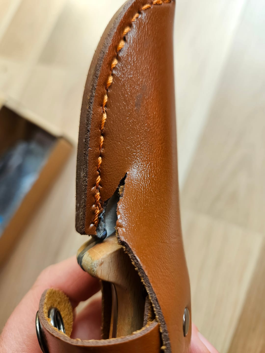 Customer photo review of Schnitzmesser mit Handschuhen und Ledertasche