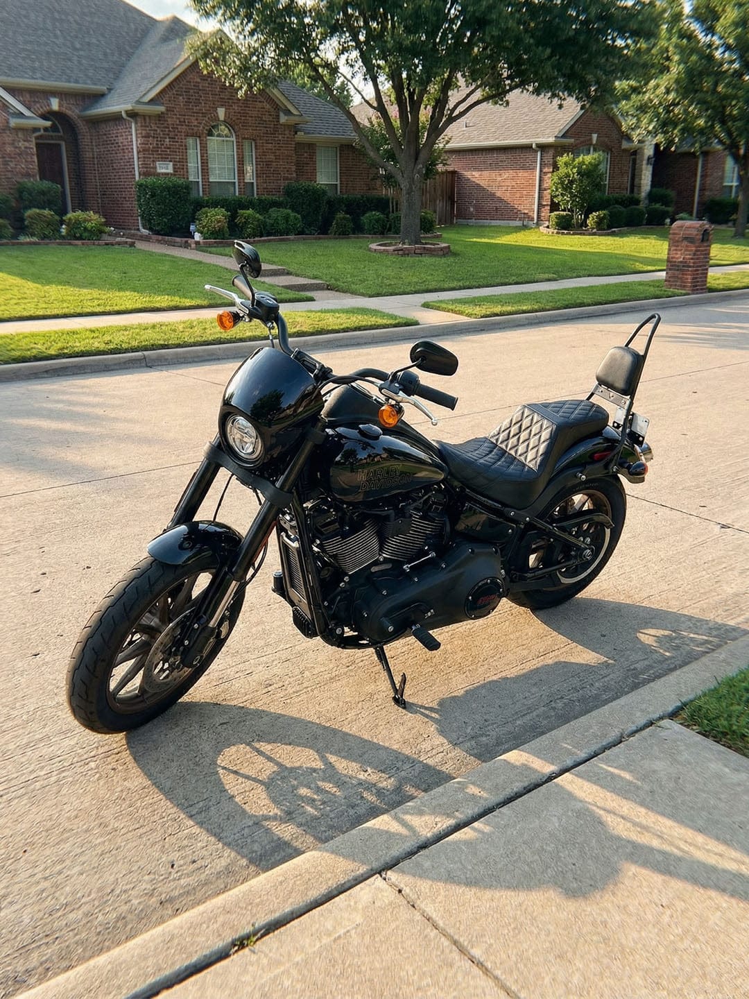 Customer photo review of Iron Born Diamond Stitch 2-Up Seat for Harley Softail Low Rider ST FXLRST