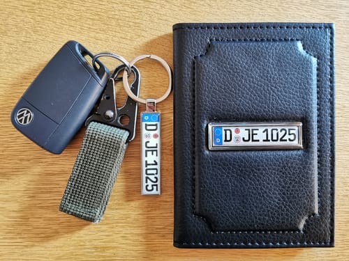 Customer photo review of Kennzeichen Schlüsselanhänger Mini Nummernschild Metall
