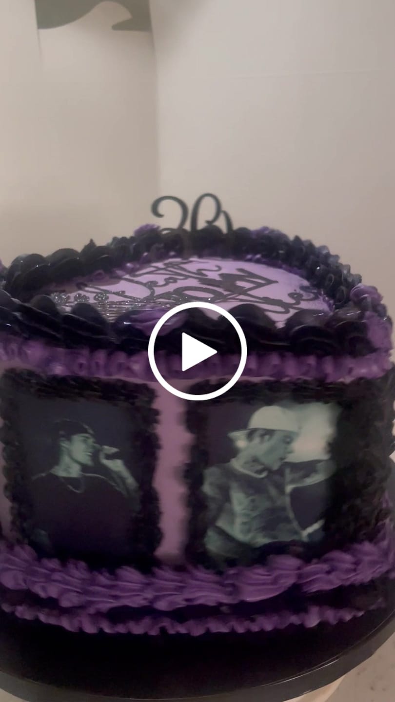 Customer video review of A4 Rectangle Custom Edible Icing Image