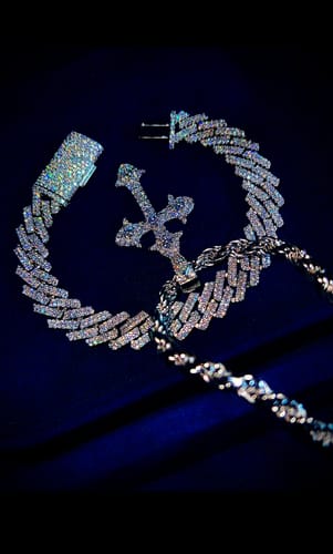 Customer photo review of Moissanite Cuban Link Bracelet 14K Gold (ALL SIZES)