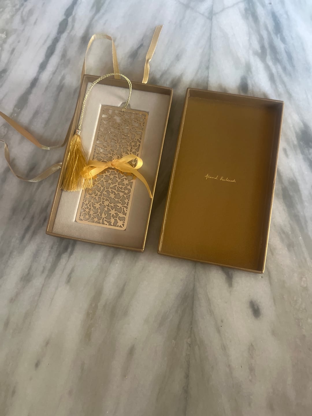 Customer photo review of Bookmark TM T