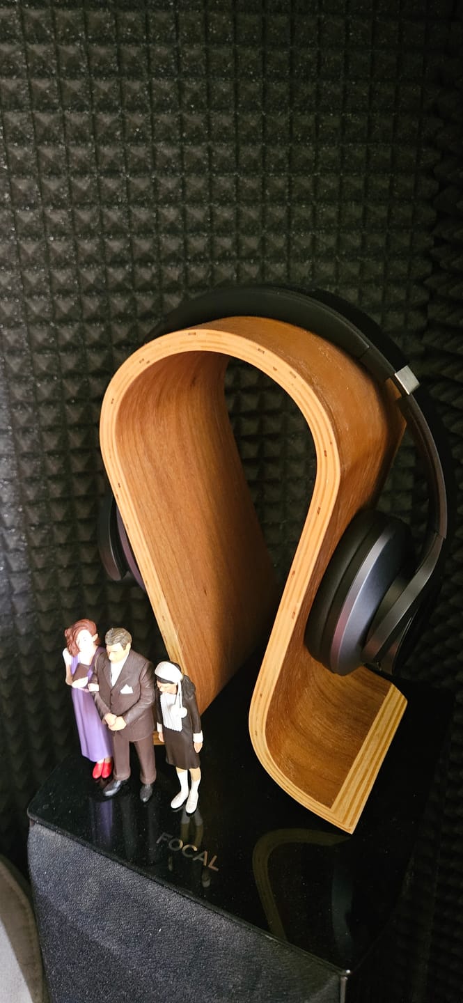 Customer photo review of Oneodio A Series - Bluetooth 5.0 Active Noise Cancelling Wireless Headphones - Built-in Microphone, Type C Charging & Carry Case - Extended 2 Year Warranty Included