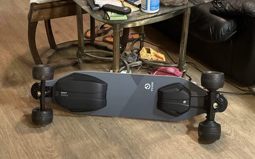 Customer photo review of Tynee® Ultra Hub Motor Electric Skateboard & Longboard