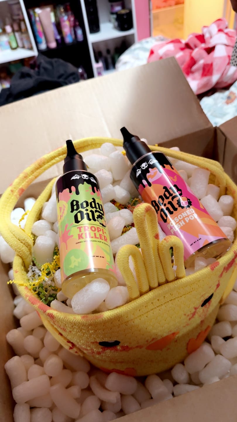 Customer photo review of Poisoned Push Pop Body Oil