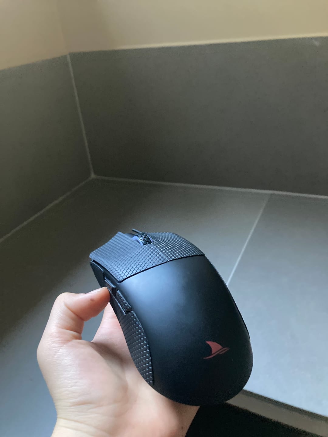 Customer photo review of Darmoshark M3 Pro Max Wireless Mouse