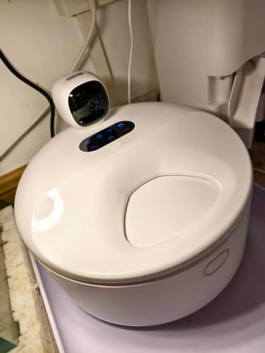Customer photo review of Furdear Europa E1 Refrigerated Wet Food Feeder