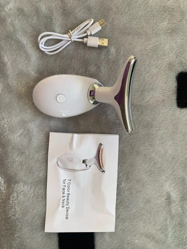 Customer photo review of Herth & Bloom 7-in-1 LED Facial Sculptor