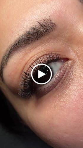 Customer video review of Mixed U-Shape Lashes (36 rows)