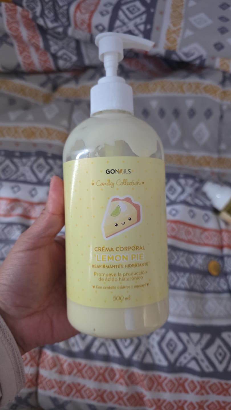Customer photo review of Crema de Cuerpo Reafirmante e Hidratante Pie de Limón 500 ml