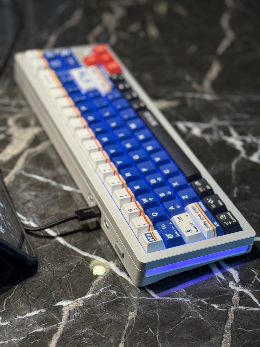 Customer photo review of KEYMOJI STUDIO Rothmans Tuş Takımı