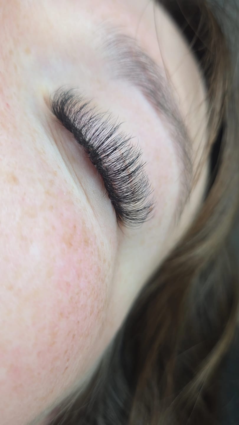 Customer photo review of Fertig Fächer Wimpern 6D  XXL Box Premade Fans