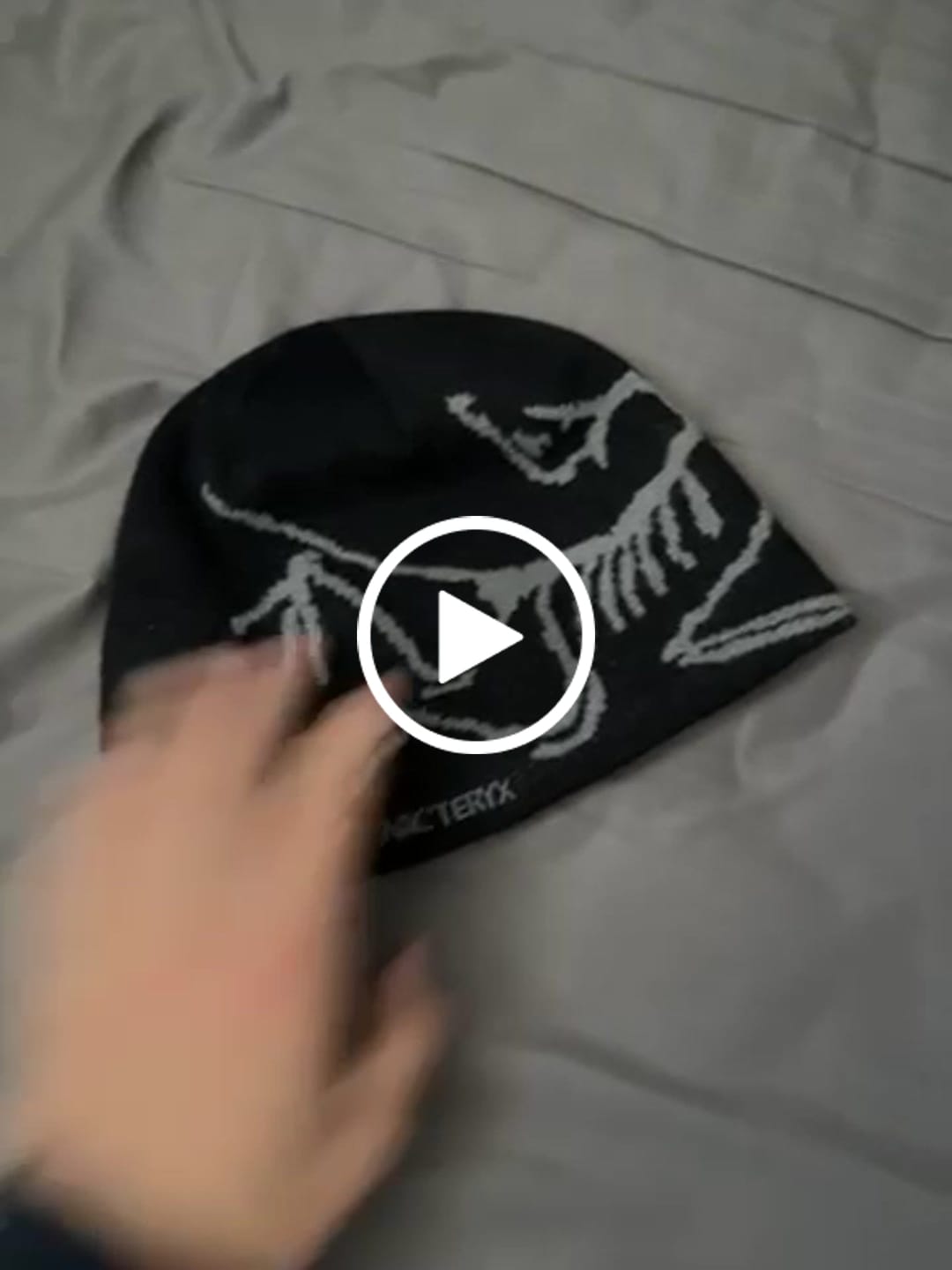 Customer video review of Arc'teryx Bird Head Toque