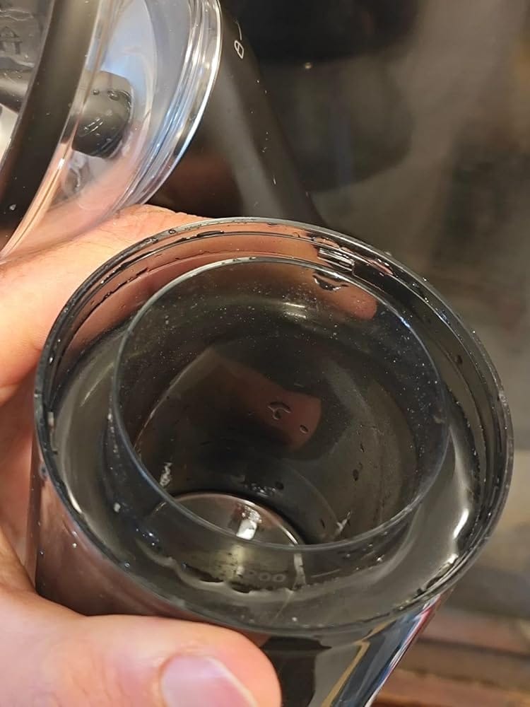 Customer photo review of OtoClear™ - Irrigador de Oídos automático