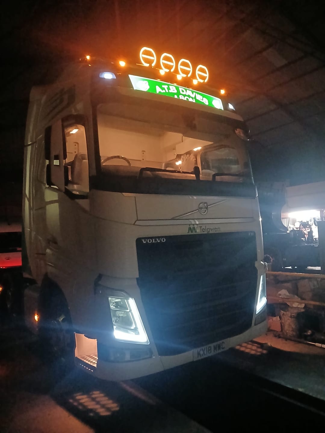 Customer photo review of Strands Big Energy 9" LED Driving Light / Extra Beam Model