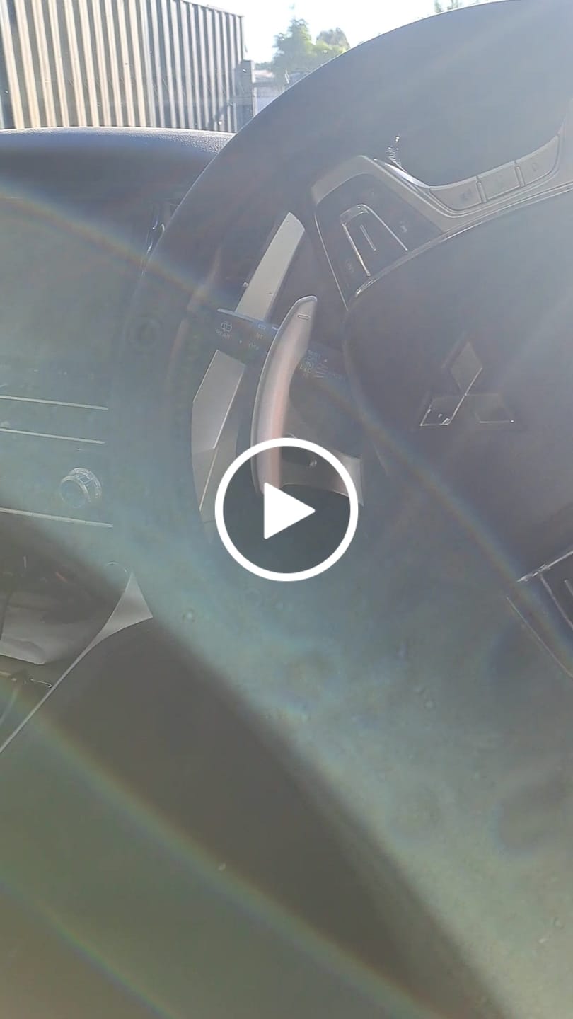 Customer video review of Sharkskin Universal Steering Wheel Cover
