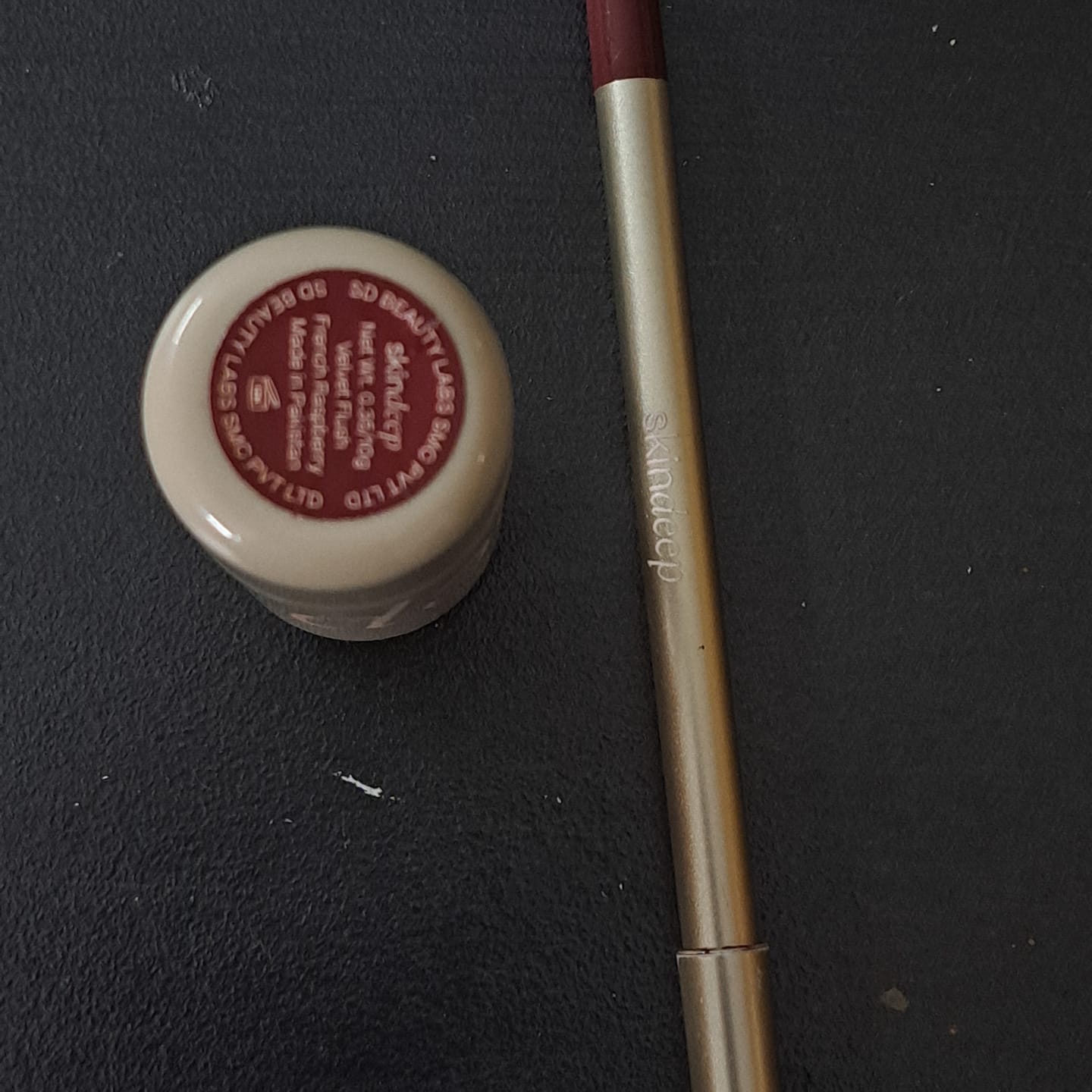 Customer photo review of POP Line™ - Lip Defining Pencil