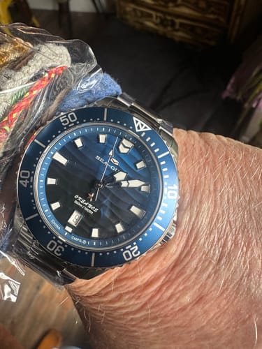 Customer photo review of Ocean Series Pro 300m Waterproof Gradient Wave-textured Dial Diving Watch 41mm