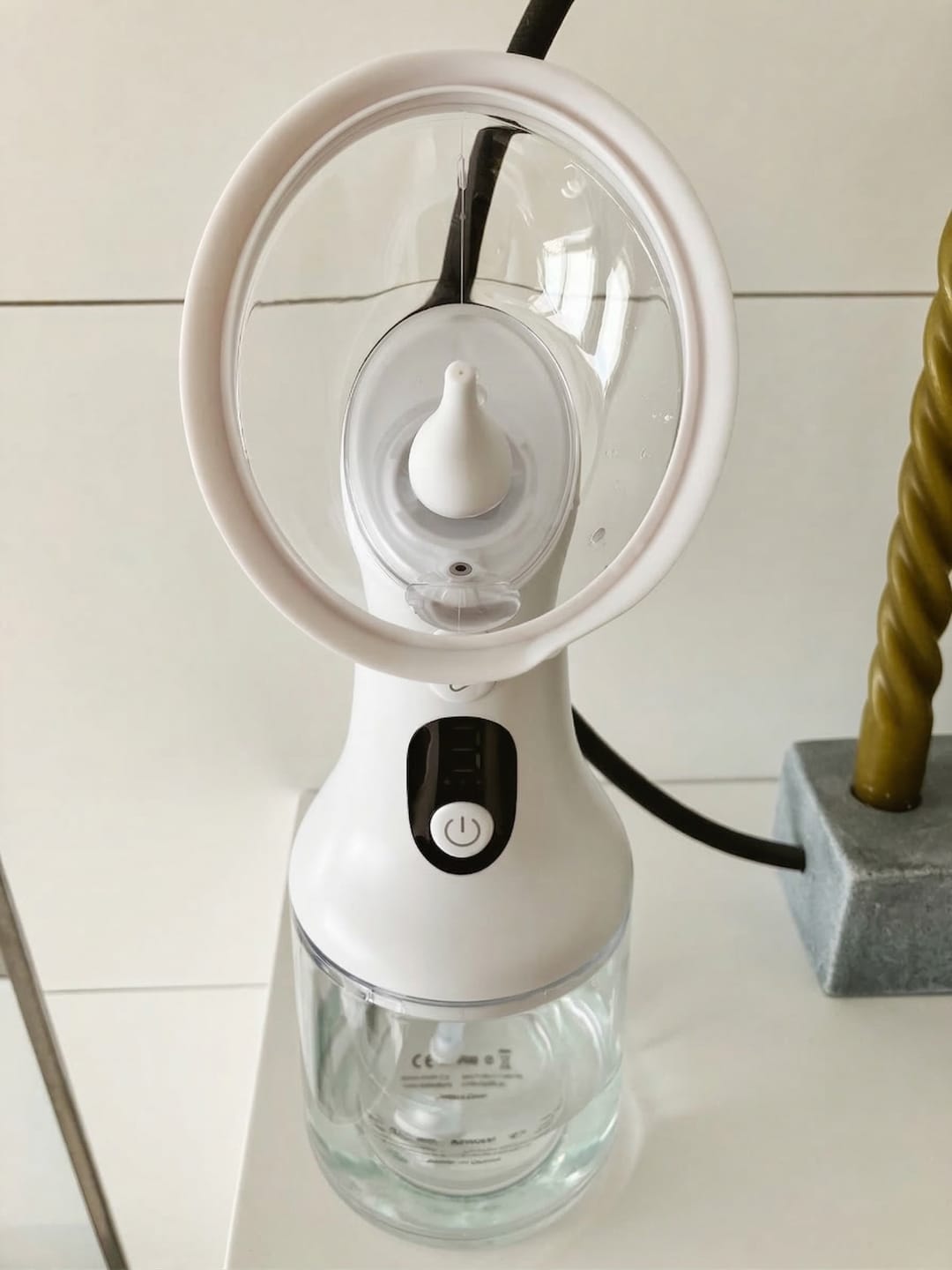 Customer photo review of OtoClear™ - Irrigador de Oídos automático