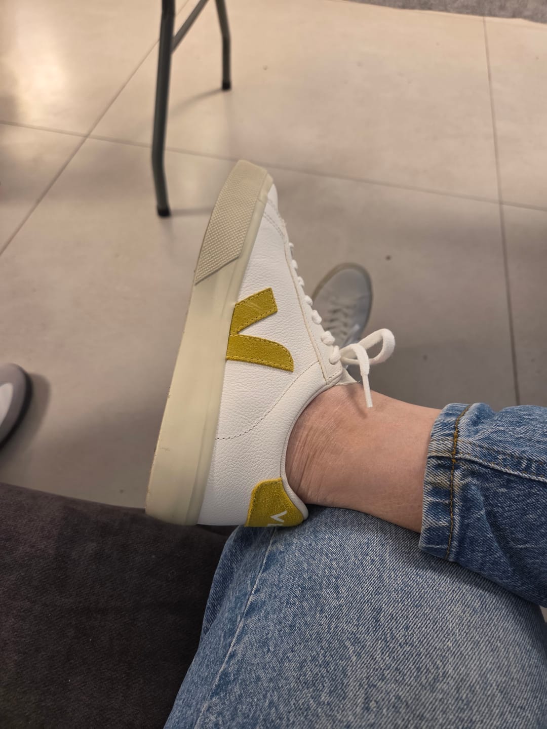 Customer photo review of סניקרס לנשים Veja Campo