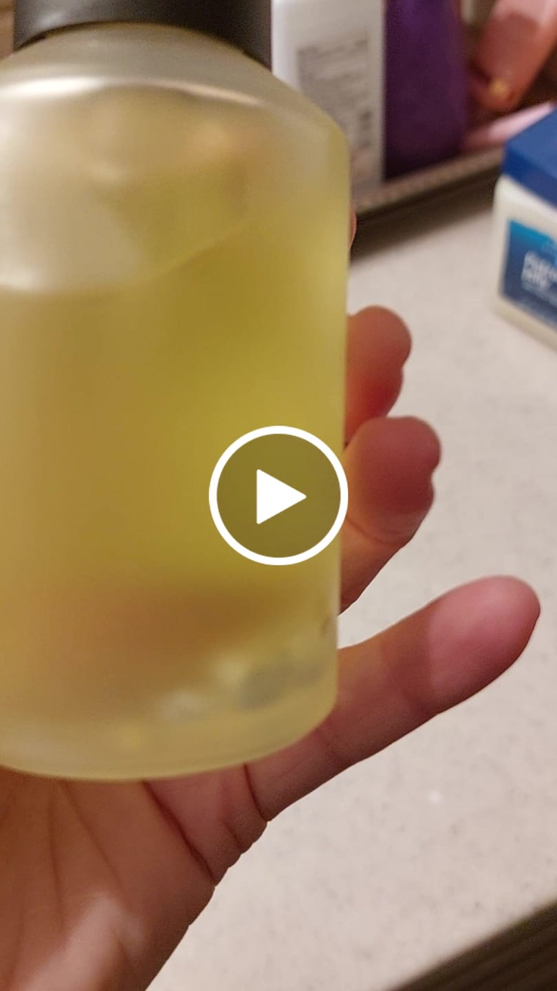 Customer video review of VANILLA VEIL BODY OIL
