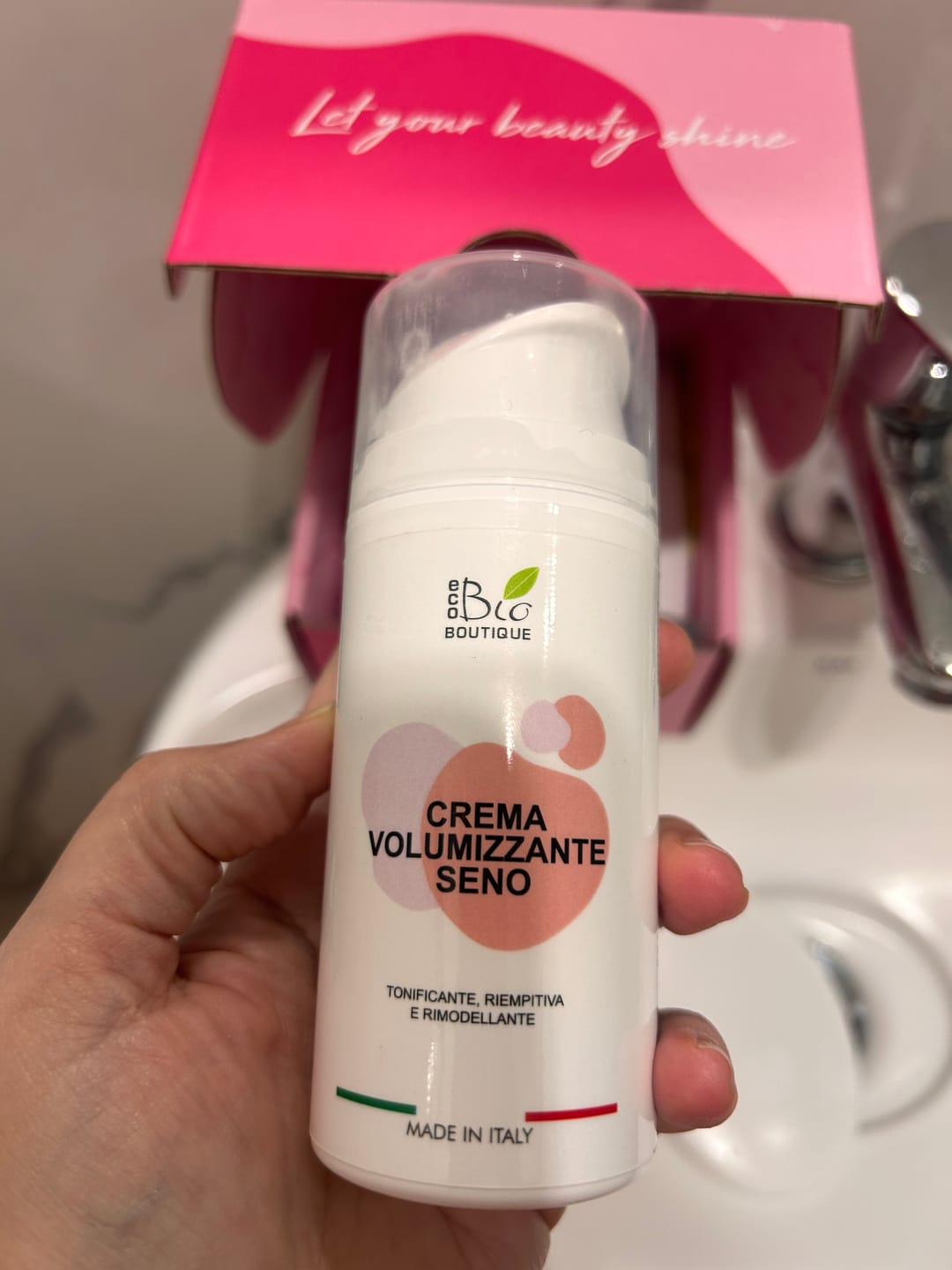 Customer photo review of Crema Volumizzante Seno