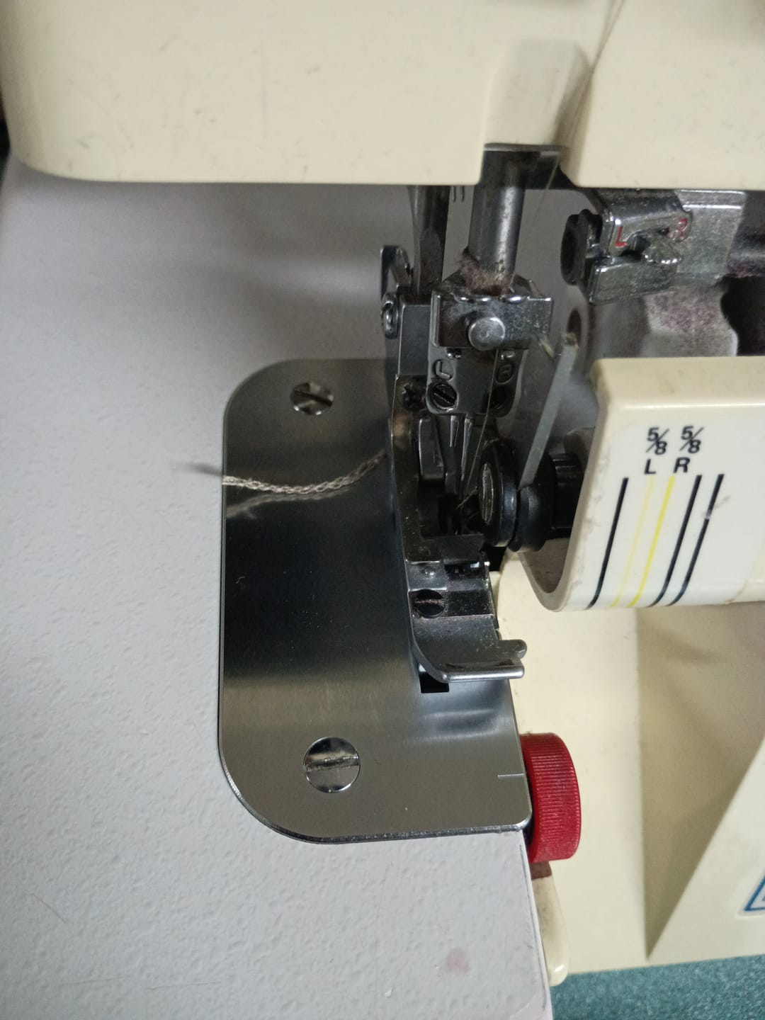 Customer photo review of Rollhem Needle Plate, Babylock #SN-G11-00A