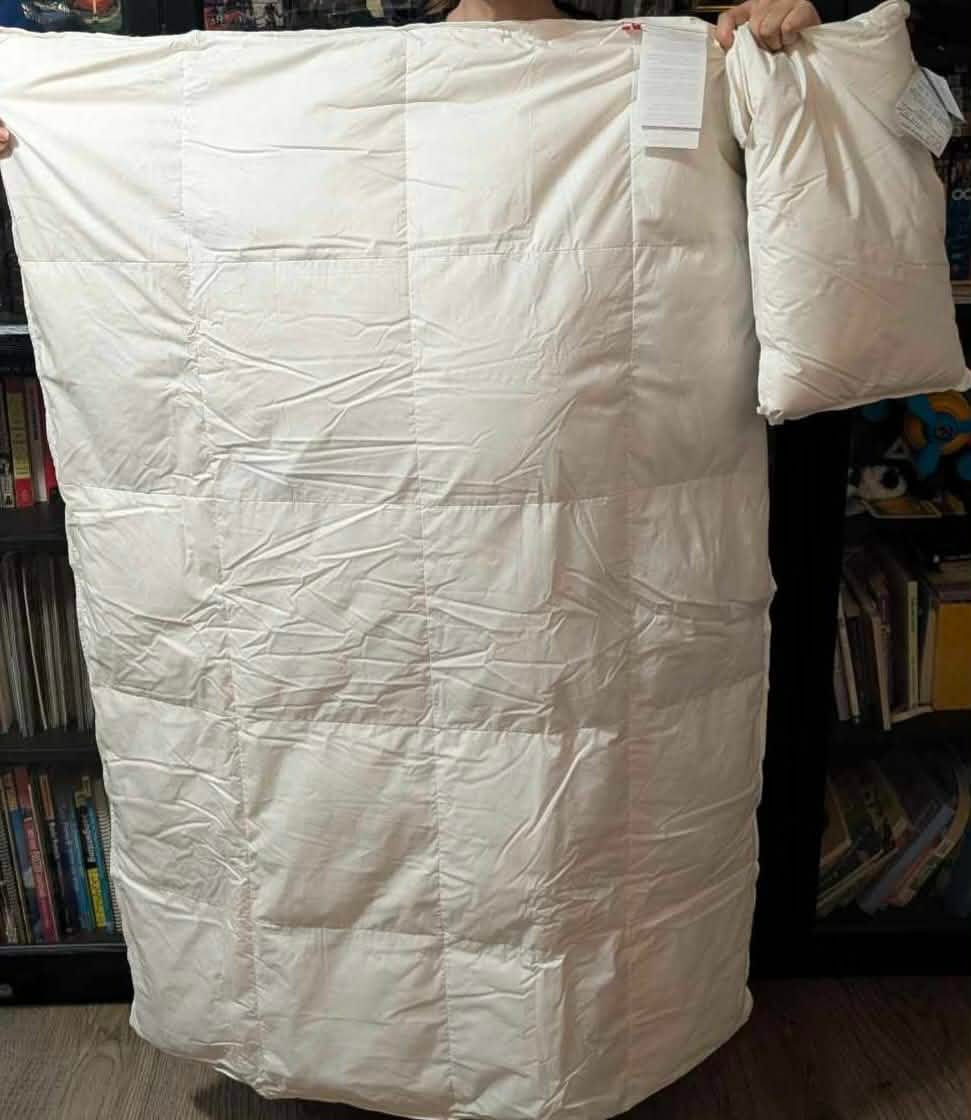 Customer photo review of Transit Treasures Toddler Duvet - Blue