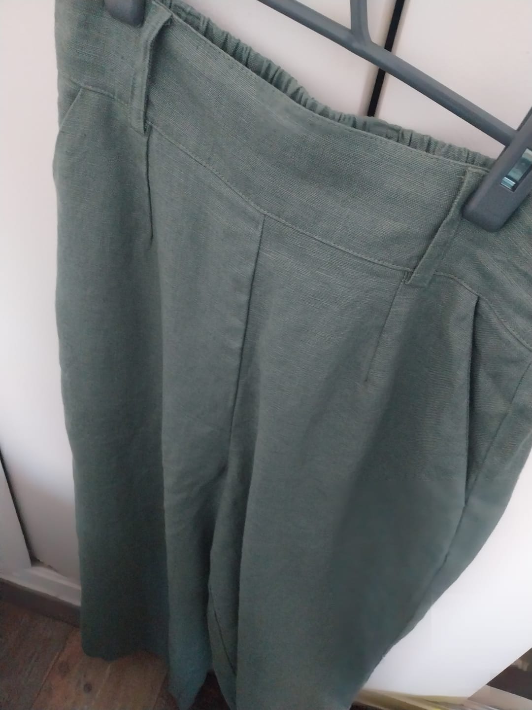 Customer photo review of Pantalon Alex - Lin vert d'eau