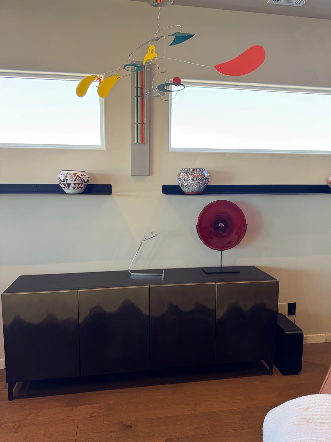 Customer photo review of Modern Metal Floating Shelf - Minimalist Wall Storage & Display