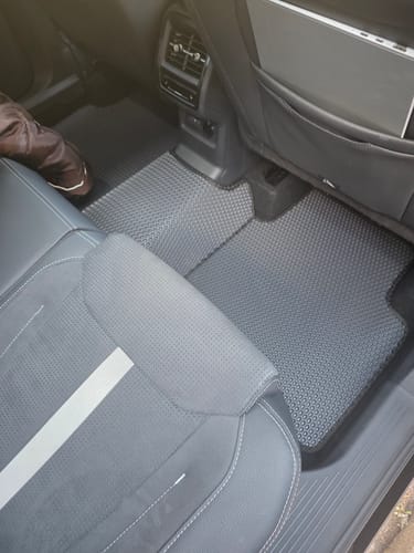Customer photo review of Auto Fußmatten nach Maß - Komplettset
